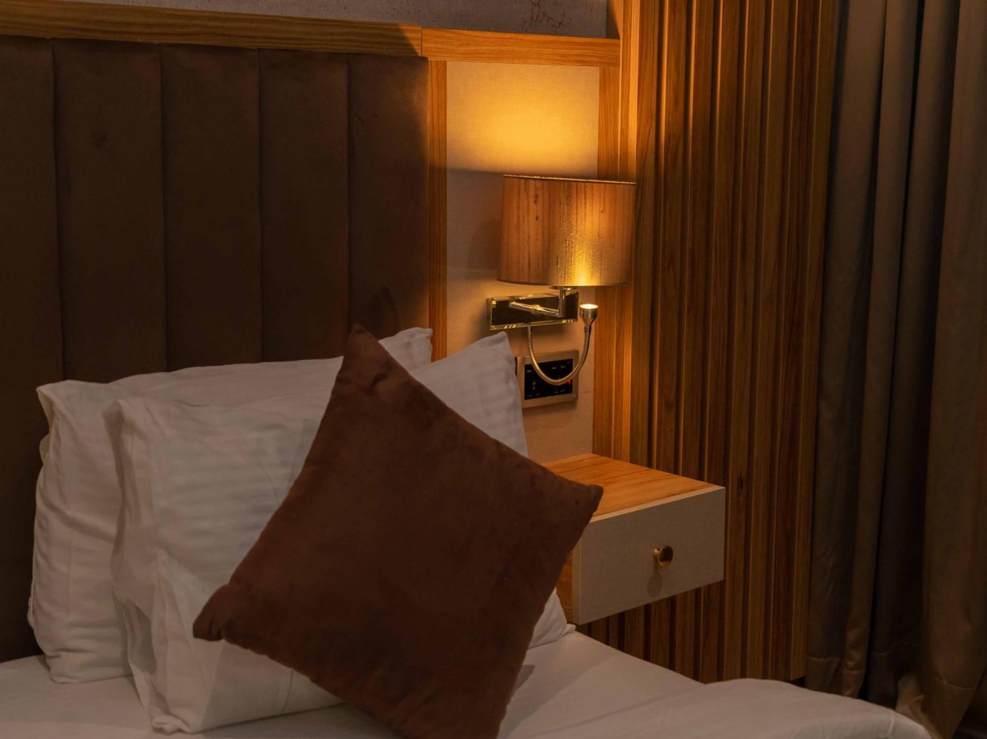Watercress Hotels And Event Икея Экстерьер фото