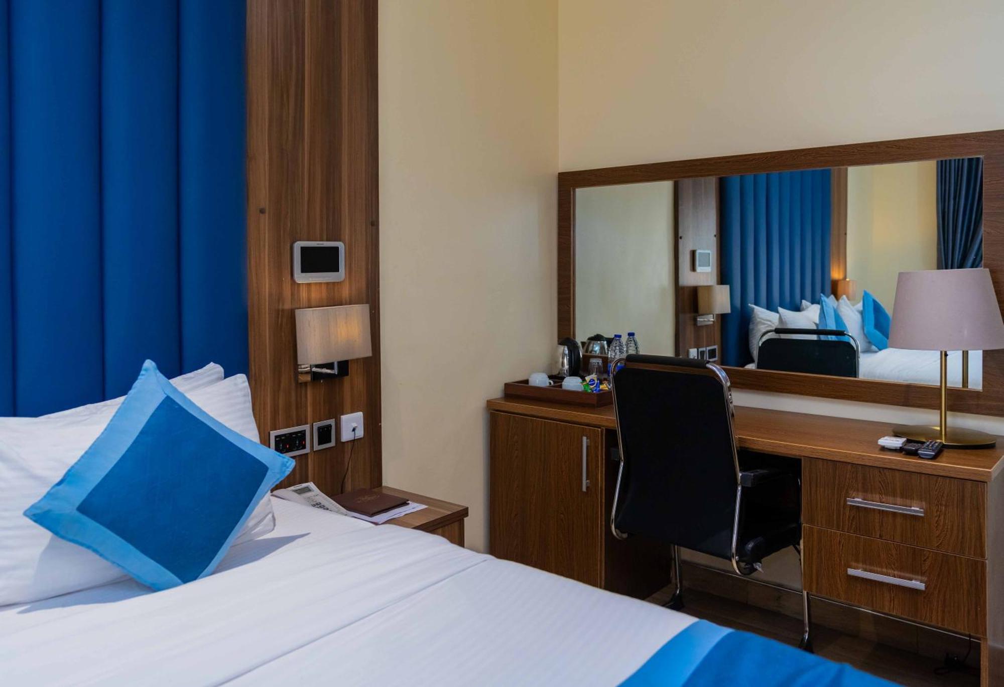 Watercress Hotels And Event Икея Экстерьер фото